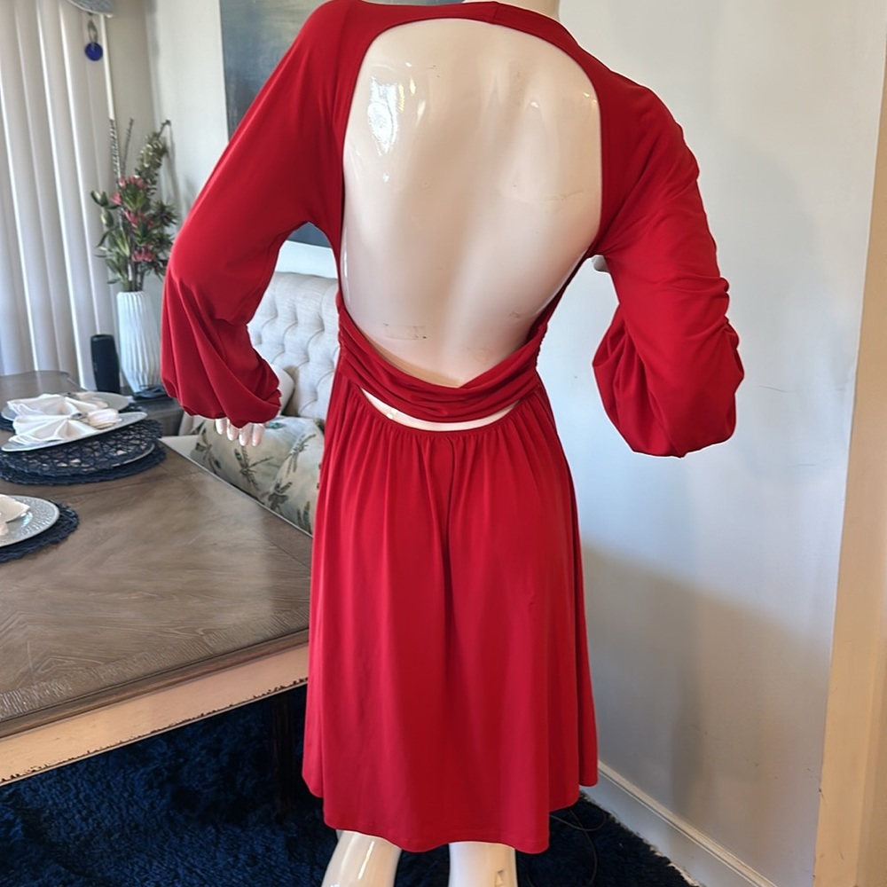 Red dress - Picture 2 of 4
